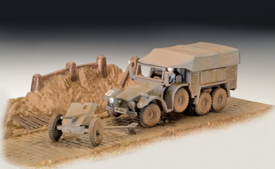 クルップ・プロッツェ KFZ 69 with 3.7cm Pak | 株式会社 ハセガワ